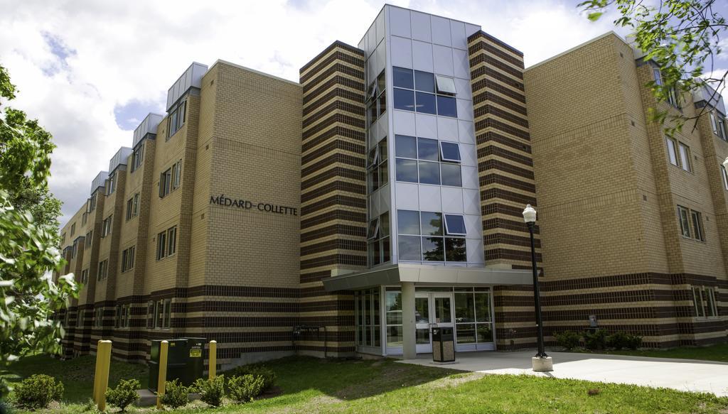 Universite De Moncton Exterior photo