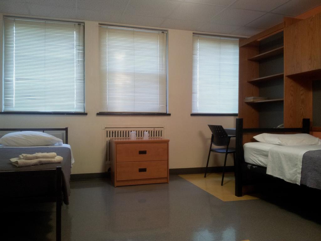 Universite De Moncton Room photo